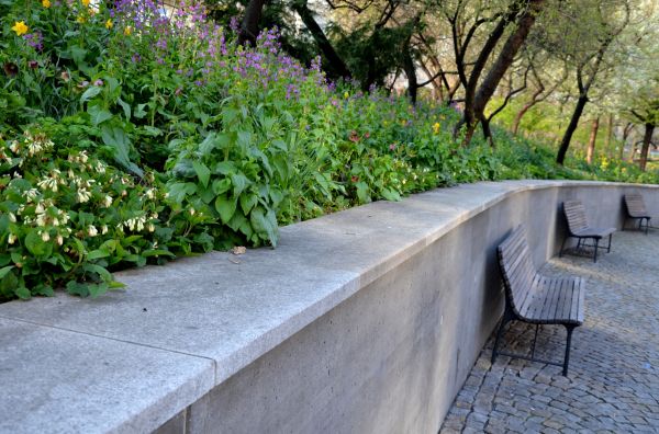 Concrete Retaining Wall Service in Delaware