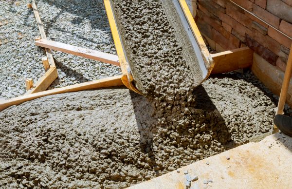Cement Walkway Pouring in Delaware