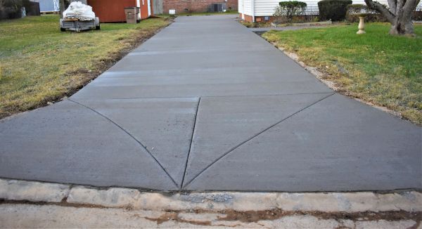 Apron Pouring in Delaware